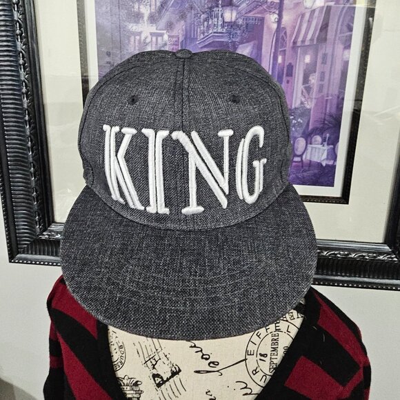 King Hat Grey in color and white One size Fits all - Picture 1 of 5
